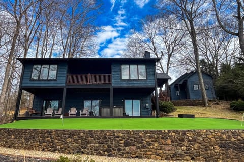 Property building, Spring, Day, Minigolf