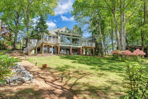Property building, Spring, Day, Garden