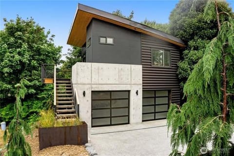 Property building, Parking