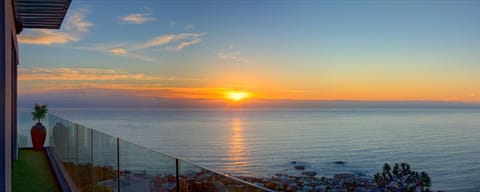 Balcony/Terrace, Mountain view, Sea view