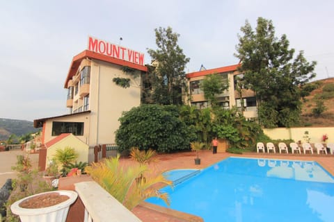 BBQ facilities, Lake view, Mountain view, Pool view, Swimming pool