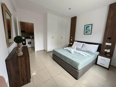 Bed, Bedroom, towels, wardrobe