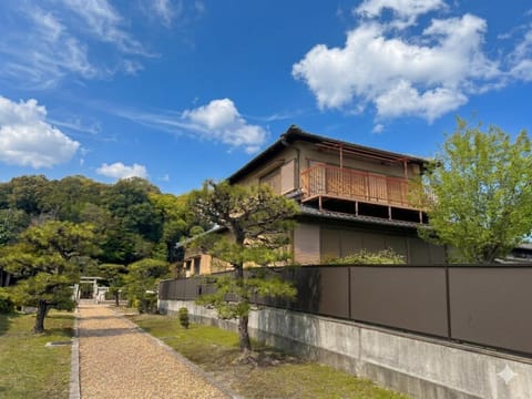 Property building, Spring, Day, Garden, Garden view