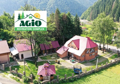 Day, Neighbourhood, Natural landscape, Bird's eye view, Summer, BBQ facilities, On site, Mountain view, River view