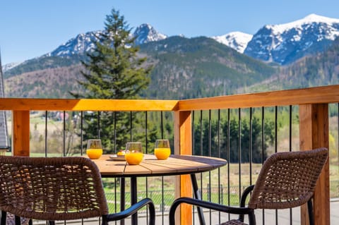 Spring, Natural landscape, View (from property/room), Balcony/Terrace, Mountain view