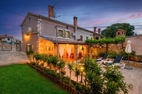 Property building, Garden