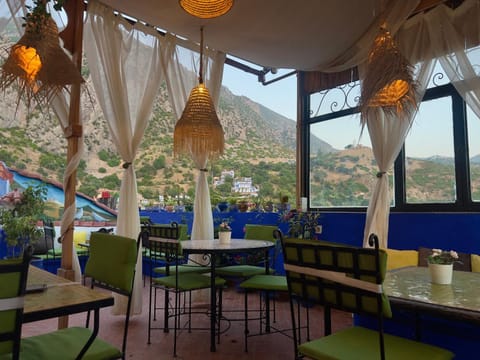 Restaurant/places to eat, Natural landscape, Balcony/Terrace, Banquet/Function facilities, Mountain view, Breakfast, Drinks