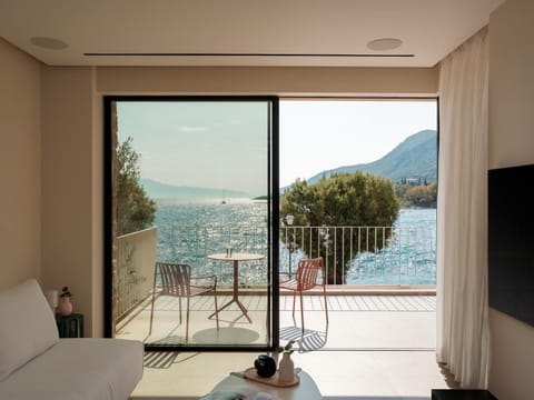 View (from property/room), Balcony/Terrace, Living room, Seating area, Sea view