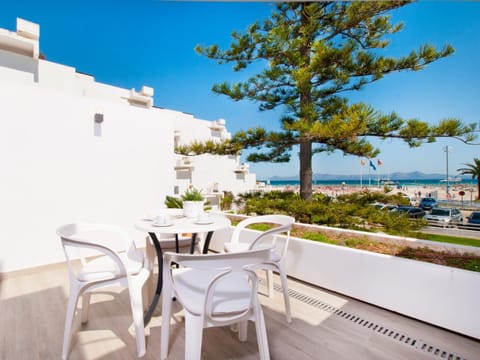 Balcony/Terrace, Garden view, Sea view