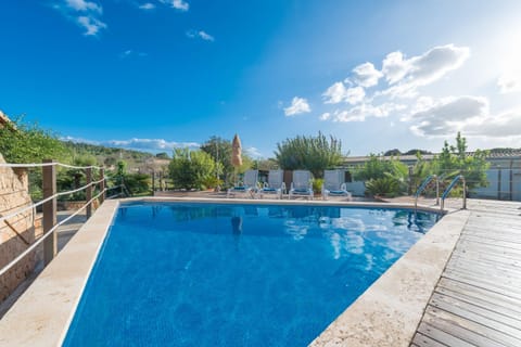 Nearby landmark, Natural landscape, Garden, Balcony/Terrace, Mountain view, Pool view, Swimming pool, Swimming pool