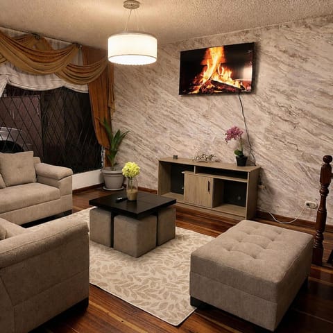 Communal lounge/ TV room