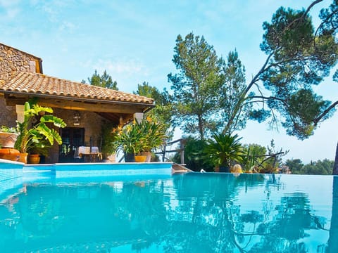 Facade/entrance, Garden, Mountain view, Pool view, Swimming pool