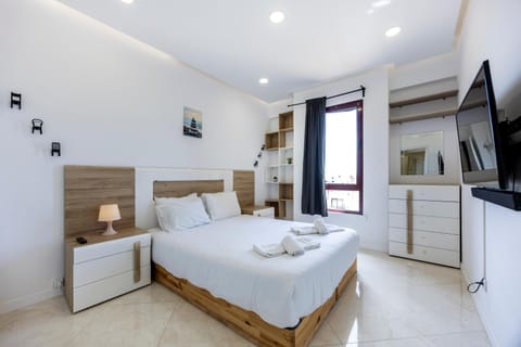 Living room, Bedroom