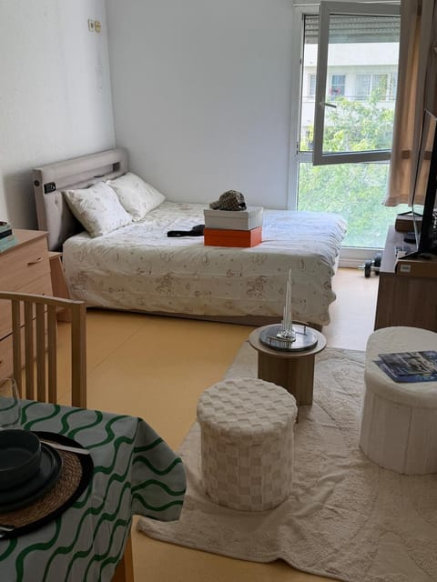 Bed, Photo of the whole room