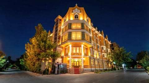 Property building, City view