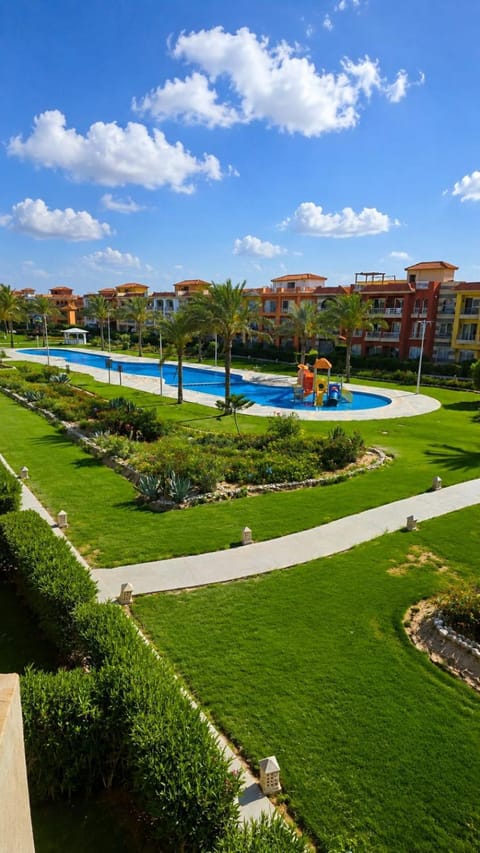 Property building, Nearby landmark, Spring, Day, Natural landscape, Garden, Garden view, Pool view, Swimming pool
