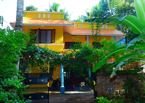 Facade/entrance, Garden view