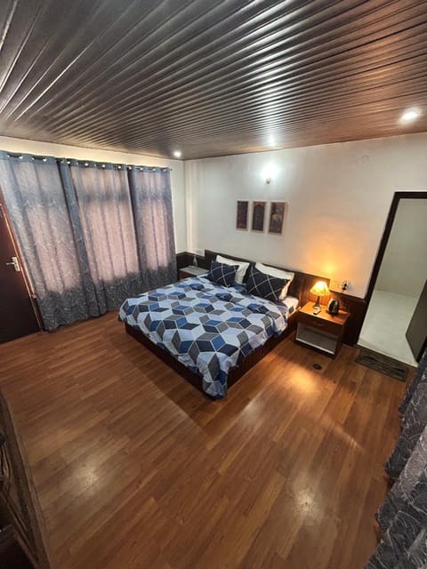 Bed, Photo of the whole room, Bedroom, furniture