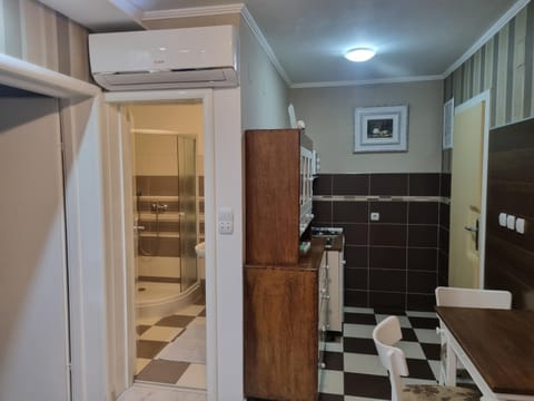 Villa Lucia - Apartments&Rooms Bed and Breakfast in Slavonski Brod