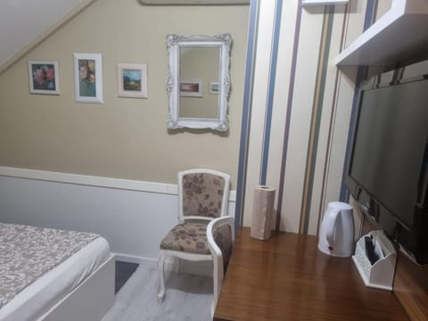 Villa Lucia - Apartments&Rooms Bed and Breakfast in Slavonski Brod