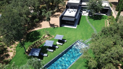 Day, Garden, Swimming pool, sunbed