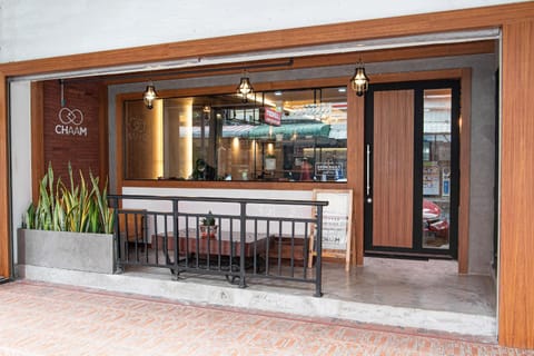 Restaurant/places to eat, Facade/entrance, Floor plan, Meals, Asian breakfast, American breakfast, Lunch, Dinner