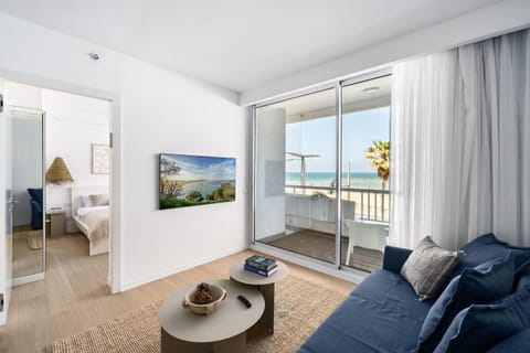 TV and multimedia, Living room, Sea view