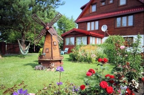 Property building, Spring, Day, Garden, Garden view