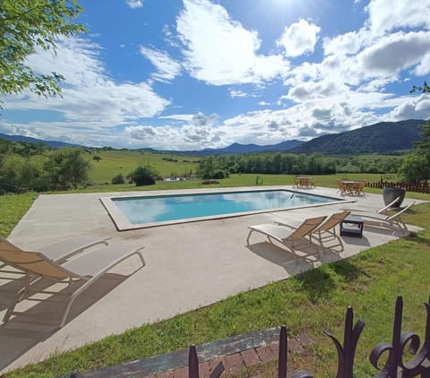 Natural landscape, Mountain view, Pool view, Swimming pool, sunbed