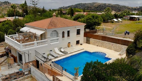 Property building, Spring, Day, Mountain view, Swimming pool, sunbed