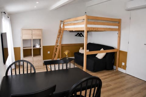 Bed, Living room, Dining area