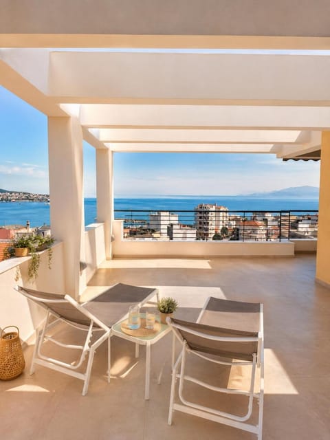 Patio, Day, Natural landscape, View (from property/room), Balcony/Terrace, Sea view