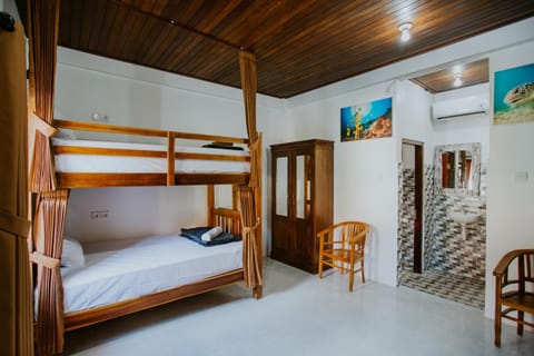 Bed, Bedroom, bunk bed, air conditioner