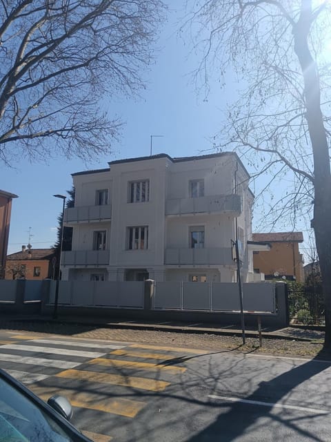 Property building, Garden, Street view
