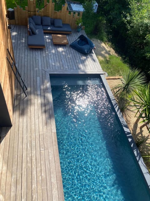 Patio, Pool view, Swimming pool