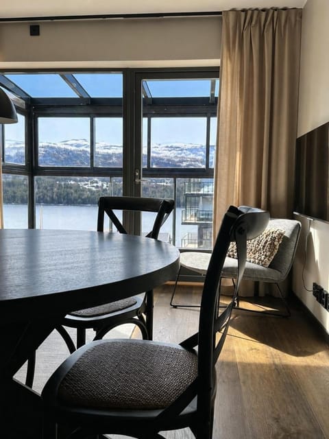View (from property/room), Lake view, Inner courtyard view