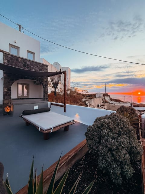 Patio, Natural landscape, Balcony/Terrace, Sea view, Sunrise, sunbed