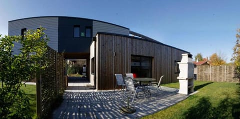 BBQ facilities, Balcony/Terrace