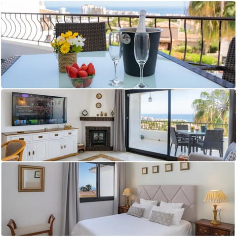View (from property/room), Balcony/Terrace, Living room, Seating area, Bedroom