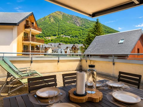 Day, Natural landscape, Balcony/Terrace, Mountain view
