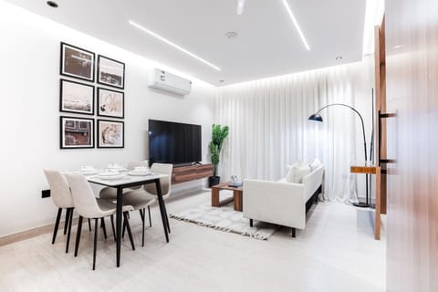 TV and multimedia, Living room, Dining area