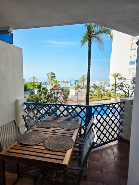 View (from property/room), Balcony/Terrace, Sea view, Swimming pool