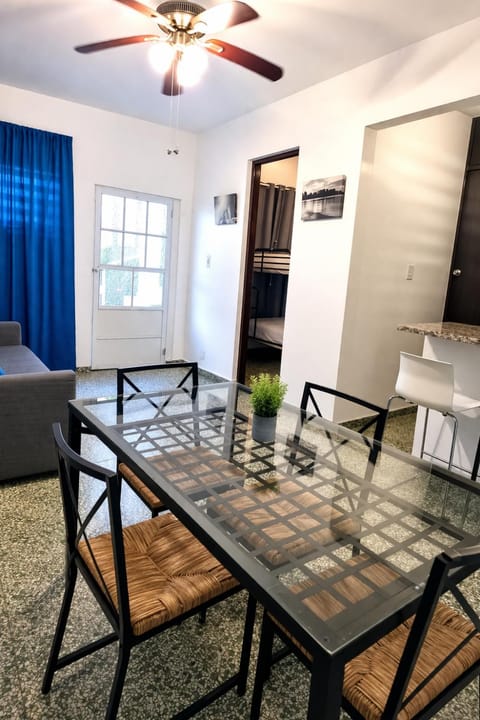 Living room, Photo of the whole room, Dining area, internet, air conditioner