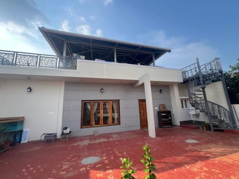 Property building, Balcony/Terrace