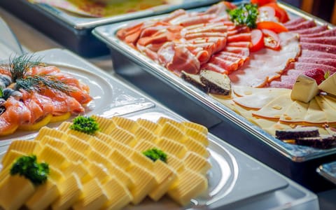 Restaurant/places to eat, Food and drinks, Food, Continental breakfast, Buffet breakfast