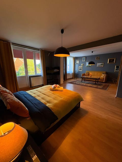 Photo of the whole room, Bedroom