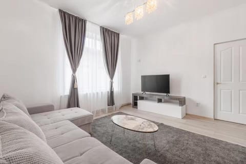 Communal lounge/ TV room, Bed, Photo of the whole room, Seating area, Bedroom
