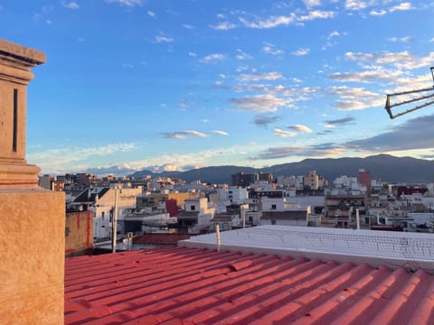Balcony/Terrace, City view