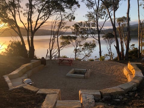 Natural landscape, BBQ facilities, Sea view, Entertainment, Location, Sunrise