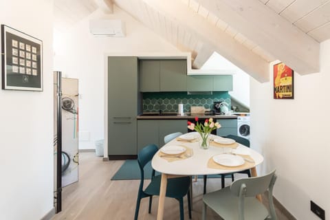 Kitchen or kitchenette, kitchen